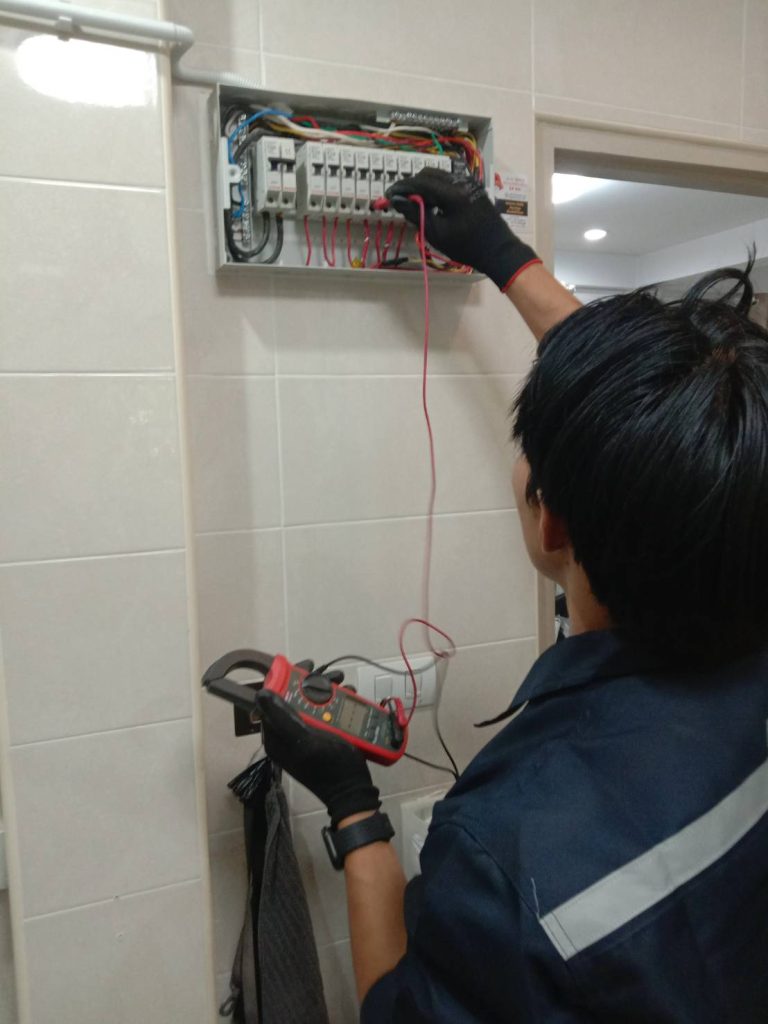 ตรวจเช็กตู้คอนซูมเมอร์