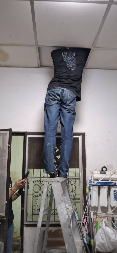 ปีนบันไดเช็กสาย