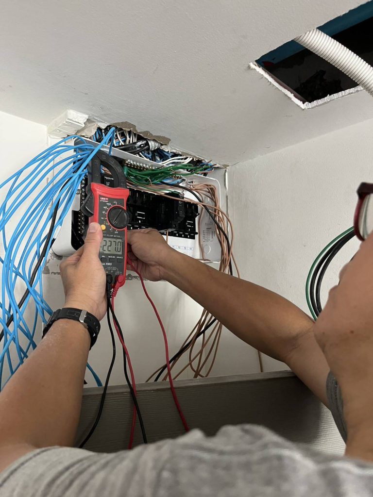 วัดไฟเตรียมติดตั้ง