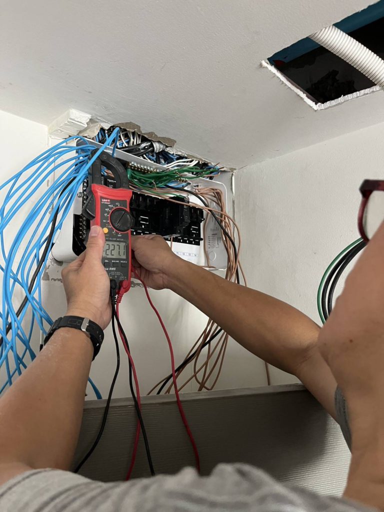 วัดไฟเตรียมติดตั้ง