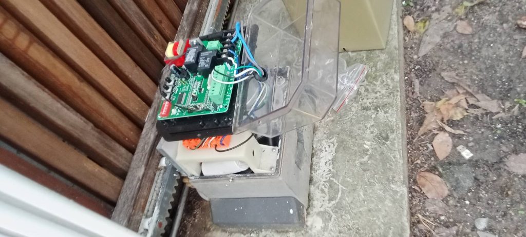 ติดตั้งมอเตอร์ประตูรีโมท