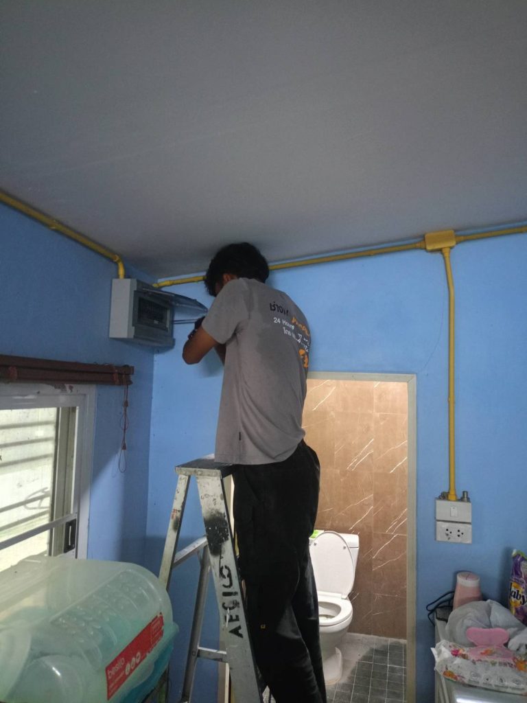 ซ่อมไฟหน้าตู้