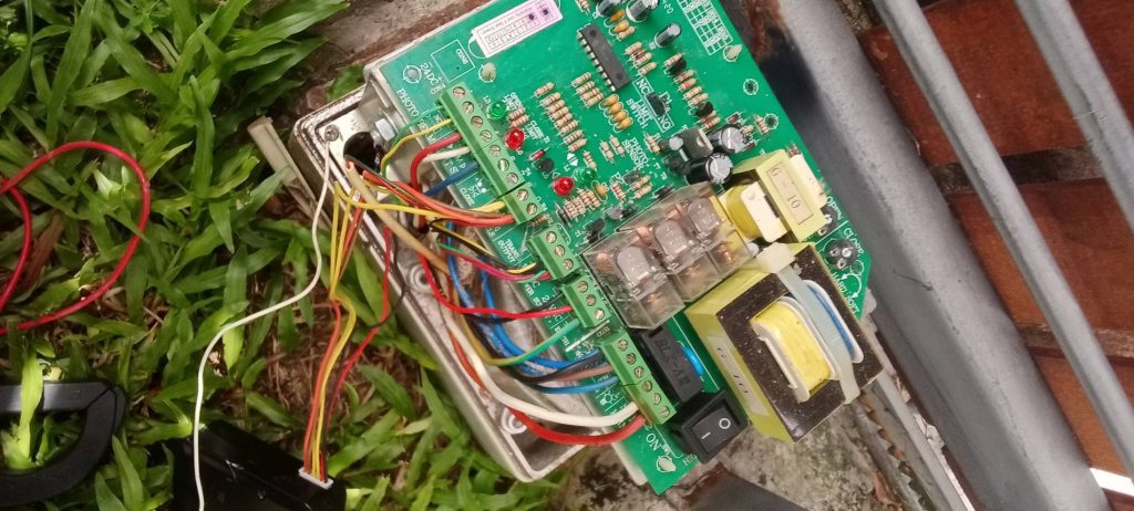 ติดตั้งมอเตอร์ประตูรีโมท