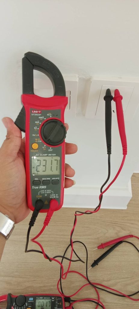 เช็กปลั๊กไฟ