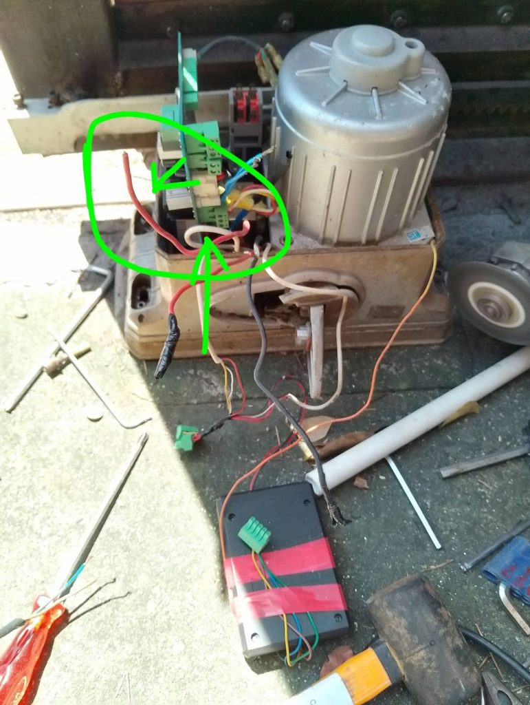 สายไฟเข้ามอเตอร์ประตูรีโมท