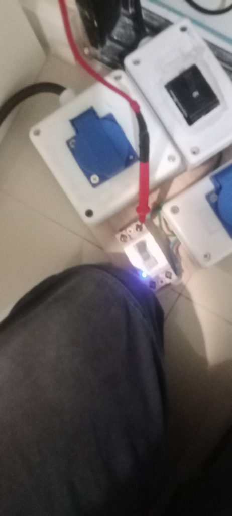 ทำสอบวงจรไฟฟ้า