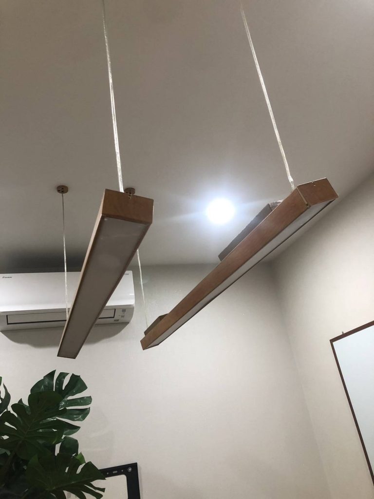 โคมไฟแขวนเพดานแบบยาว