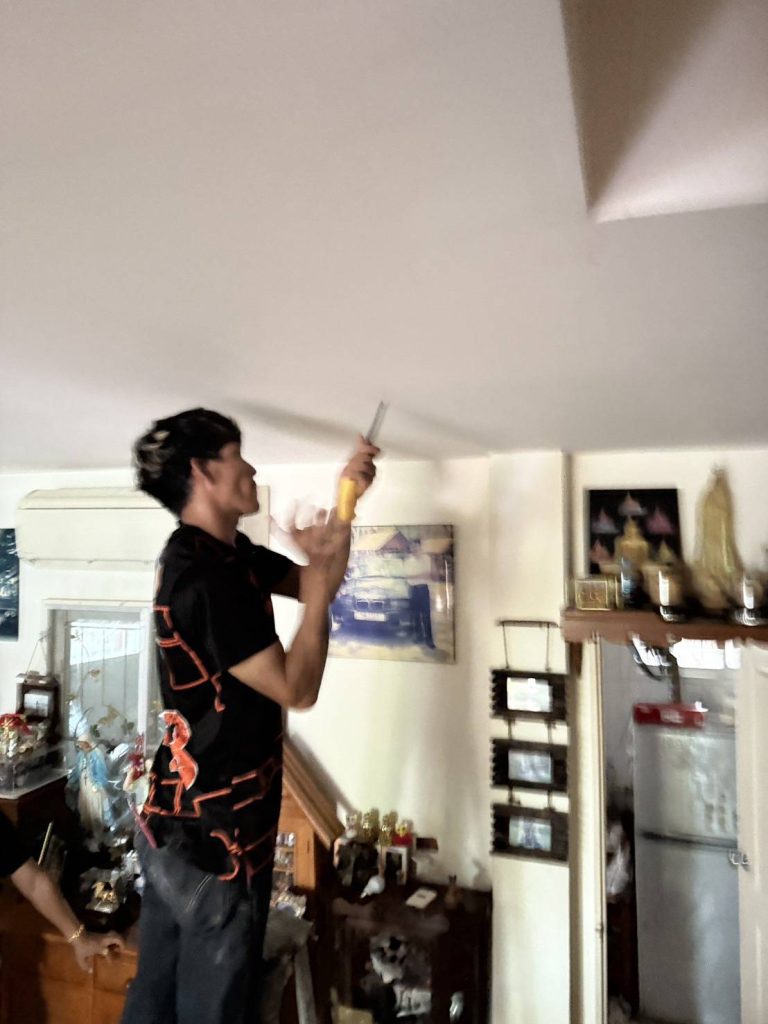 เตรียมการติดตั้งดาวน์ไลท์