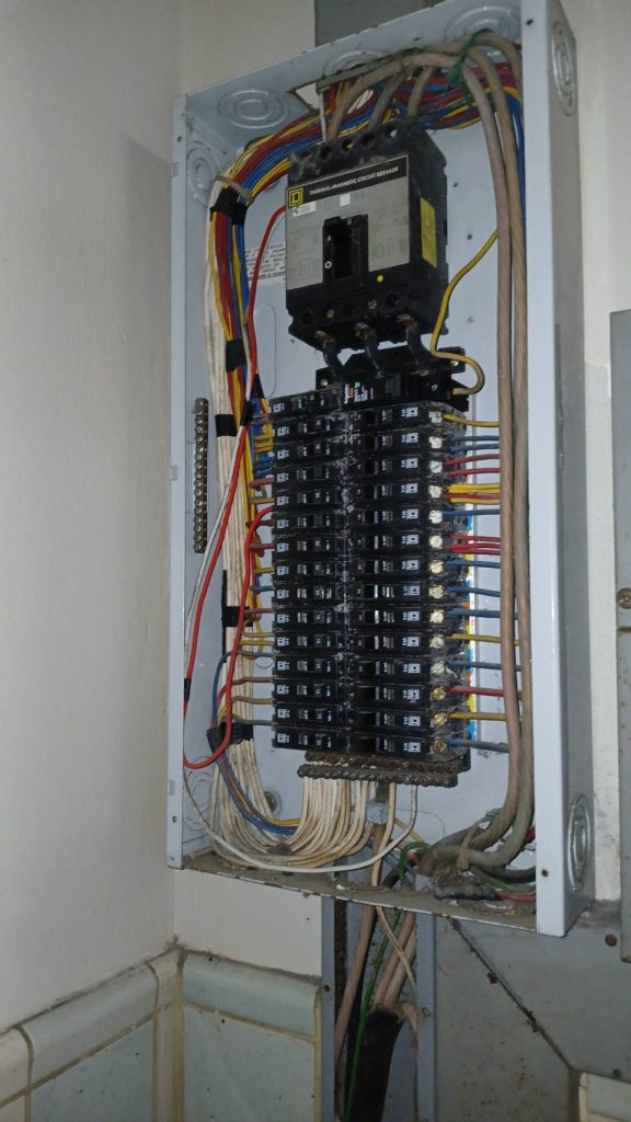 ตรวจเช็คตู้โหลดเซ็นเตอร์