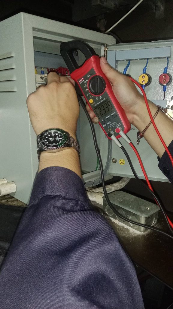 วัดไฟตู้คอนซูมเมอร์