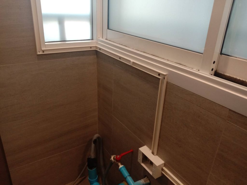 งานเดินรางติดตั้งปลั๊กไฟ