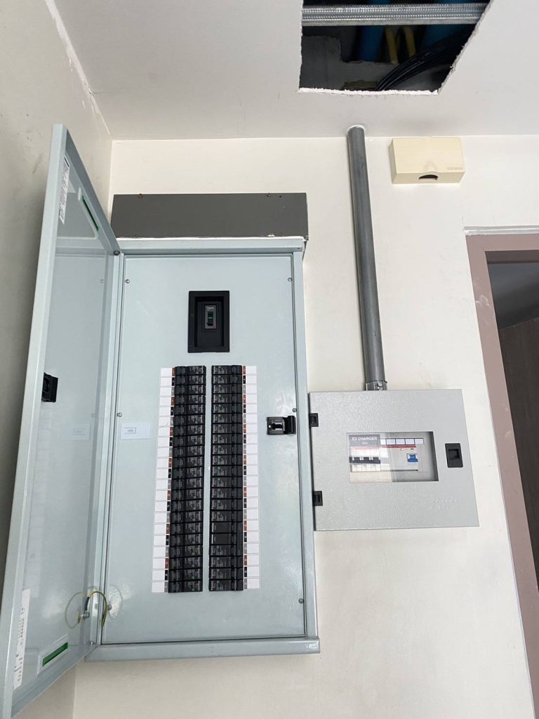 งานติดตั้งตู้โหลดเซ็นเตอร์