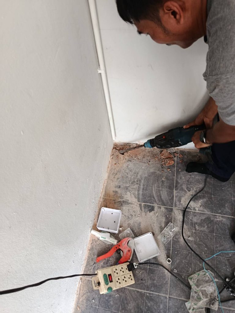 เจาะฝังแท่งกราวด์