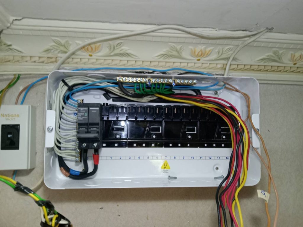 จัดเรียงสายไฟใหม่