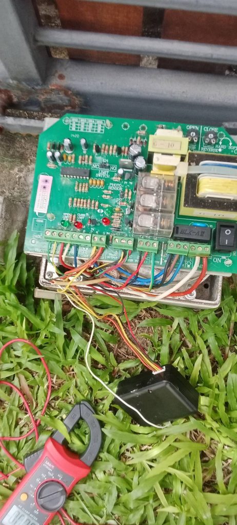 ติดตั้งมอเตอร์ประตูรีโมท