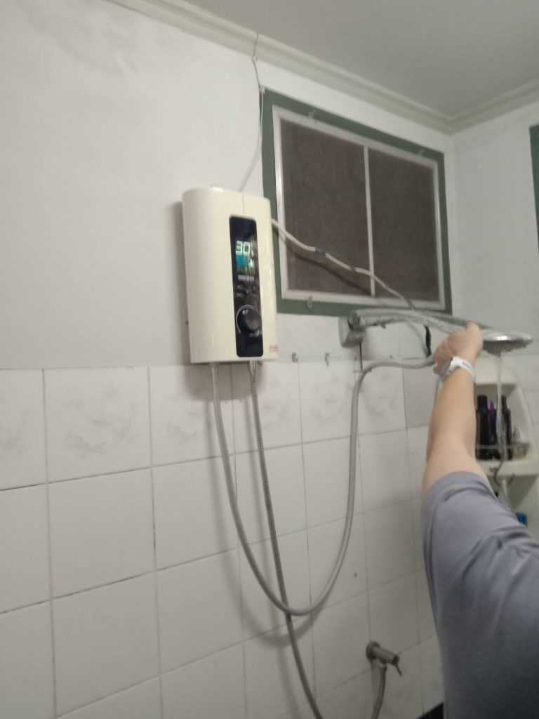 ตรวจเช็กสายไฟเครื่องทำน้ำอุ่น