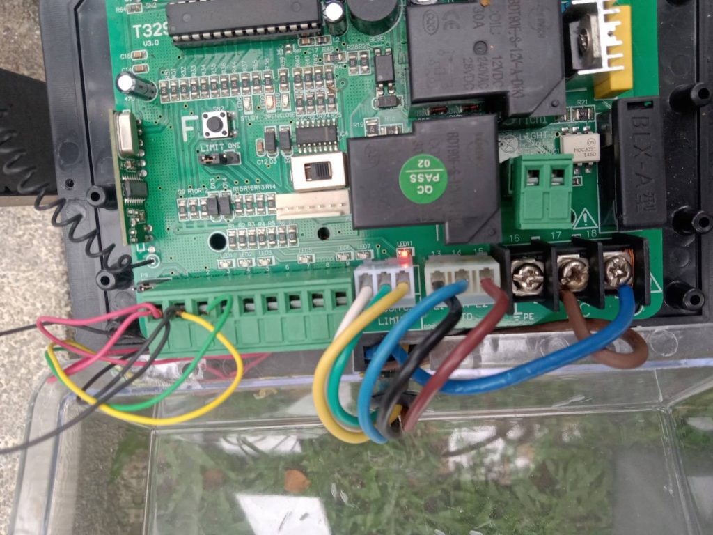 ซ้อมมอเตอร์ประตูรีโมท