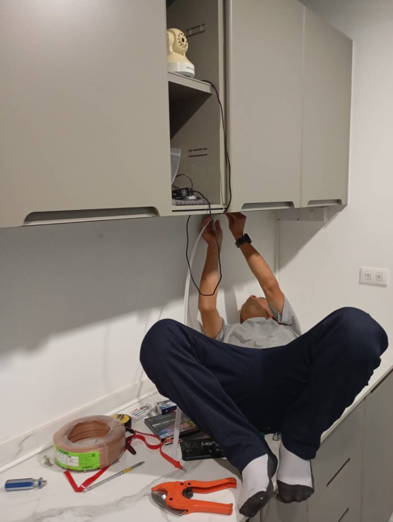 ติดตั้งไฟเส้นLED