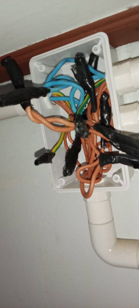 ติดตั้งระบบไฟฟ้าเต็มระบบ