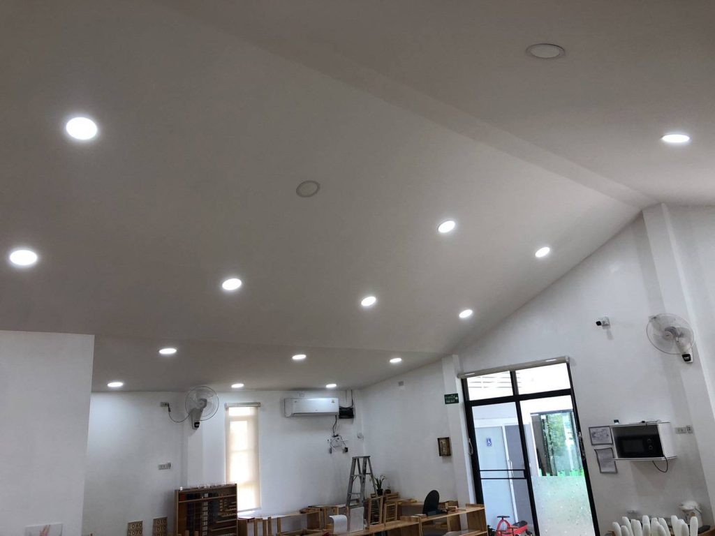 ติดตั้งดาวน์ไลท์