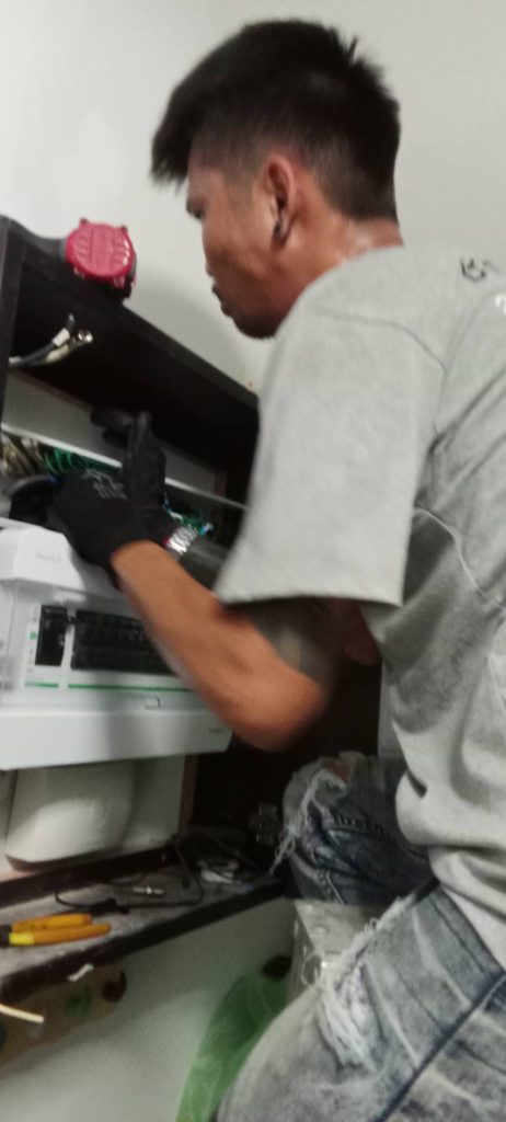 ติดตั้งตู้คอนซูมเมอร์ยูนิต