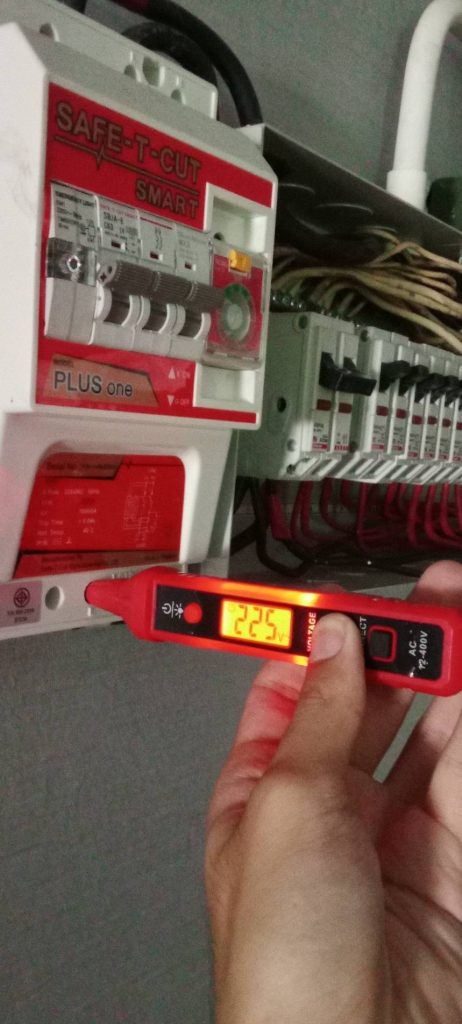 ตรวจเช็กเบรกเกอร์กันดูด