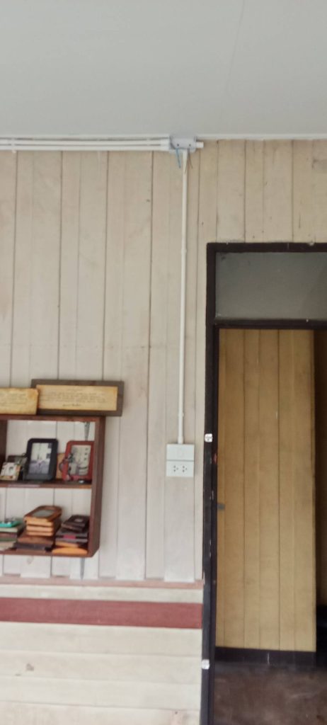 เดินท่อร้อยสาย