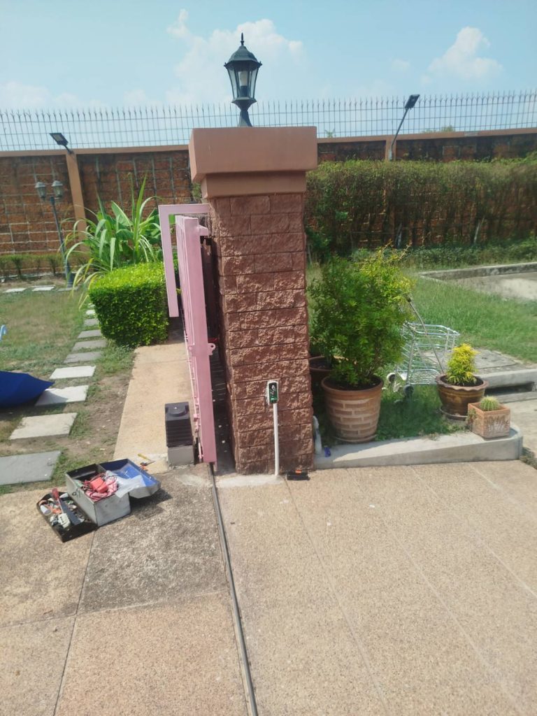 เซ็นเซอร์กันหนีบ