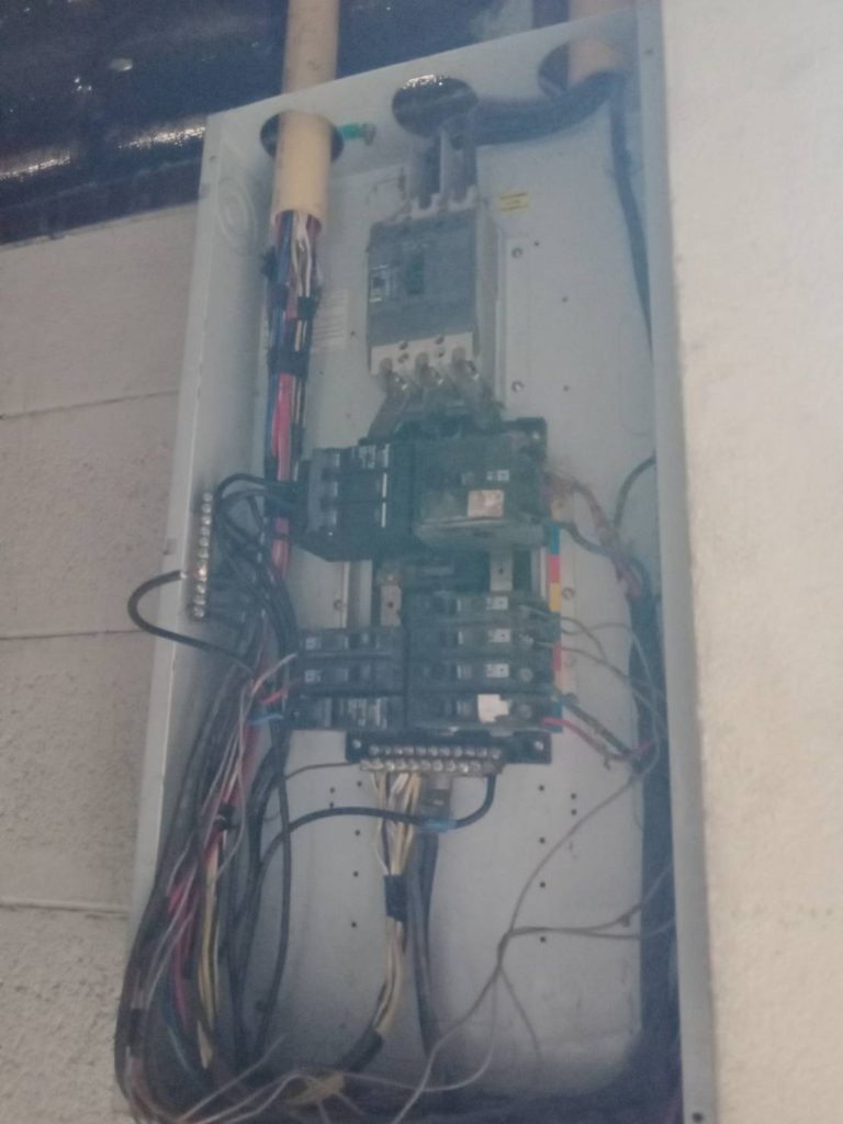 ตู้โหลดเซ็นเตอร์