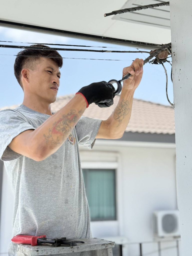 พันเทปเก็บสาย