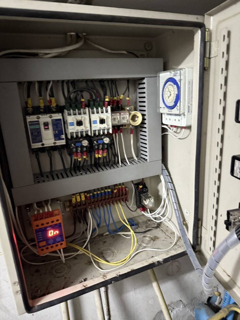 ตู้เมนไฟฟ้า