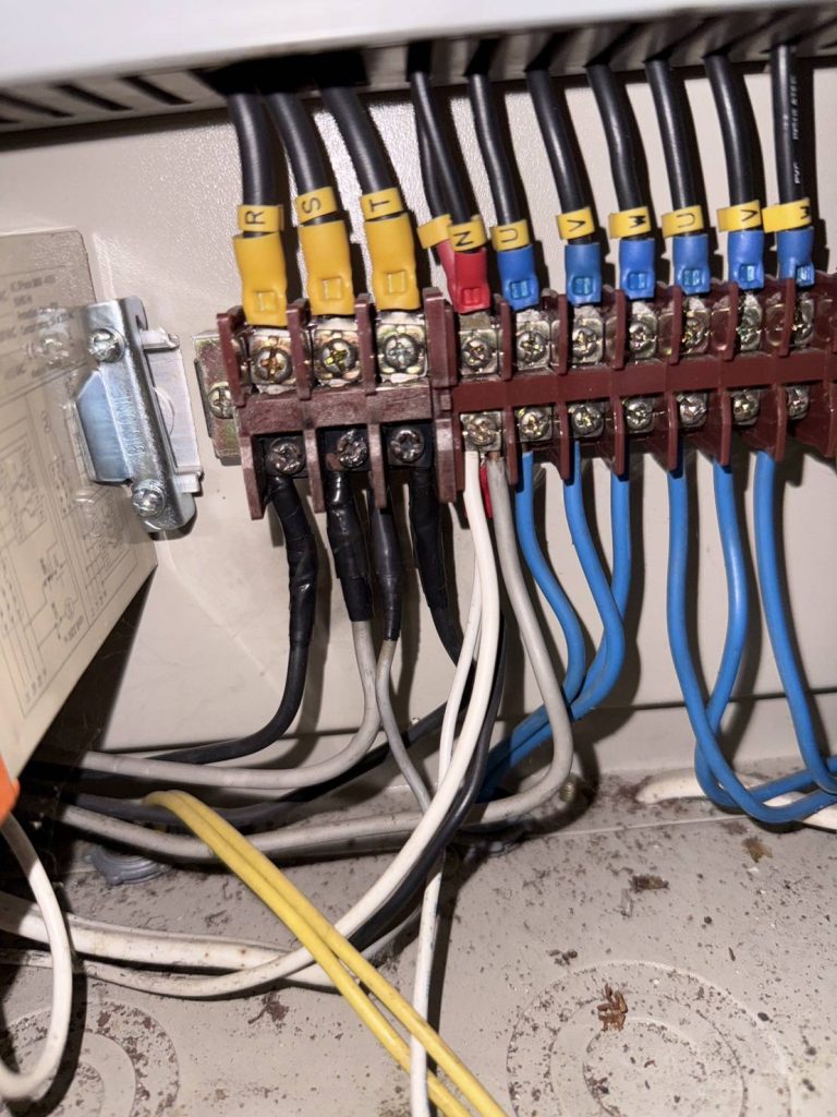 เทอร์มินัลบล็อก