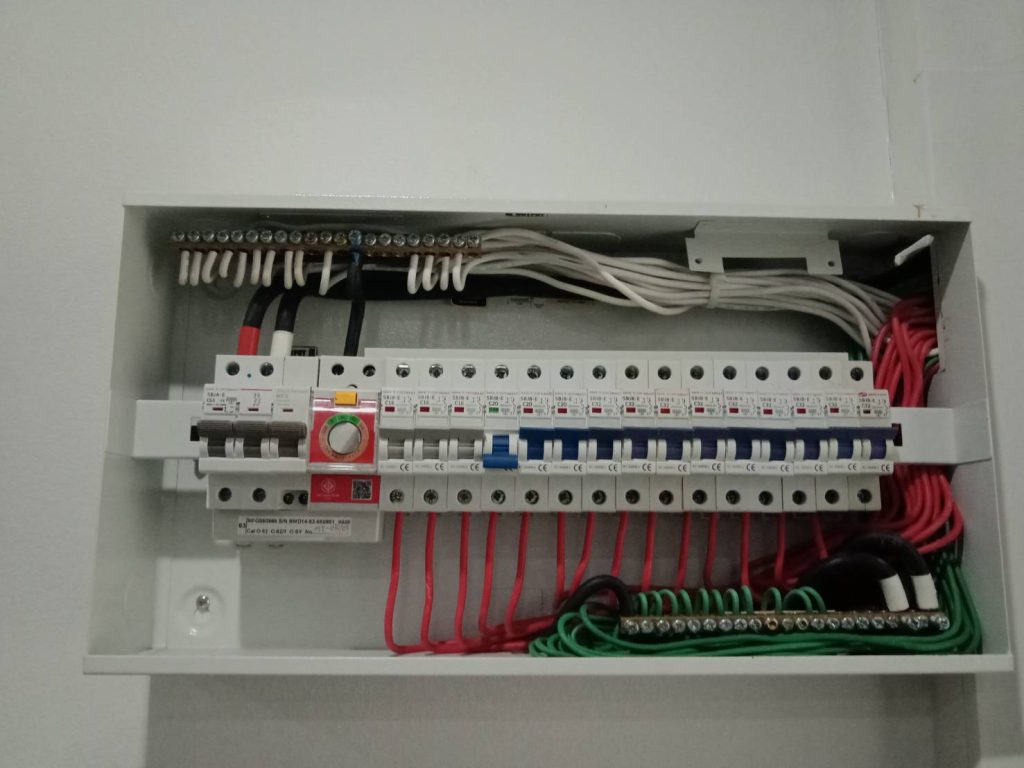 ตู้ควบคุมไฟฟ้า