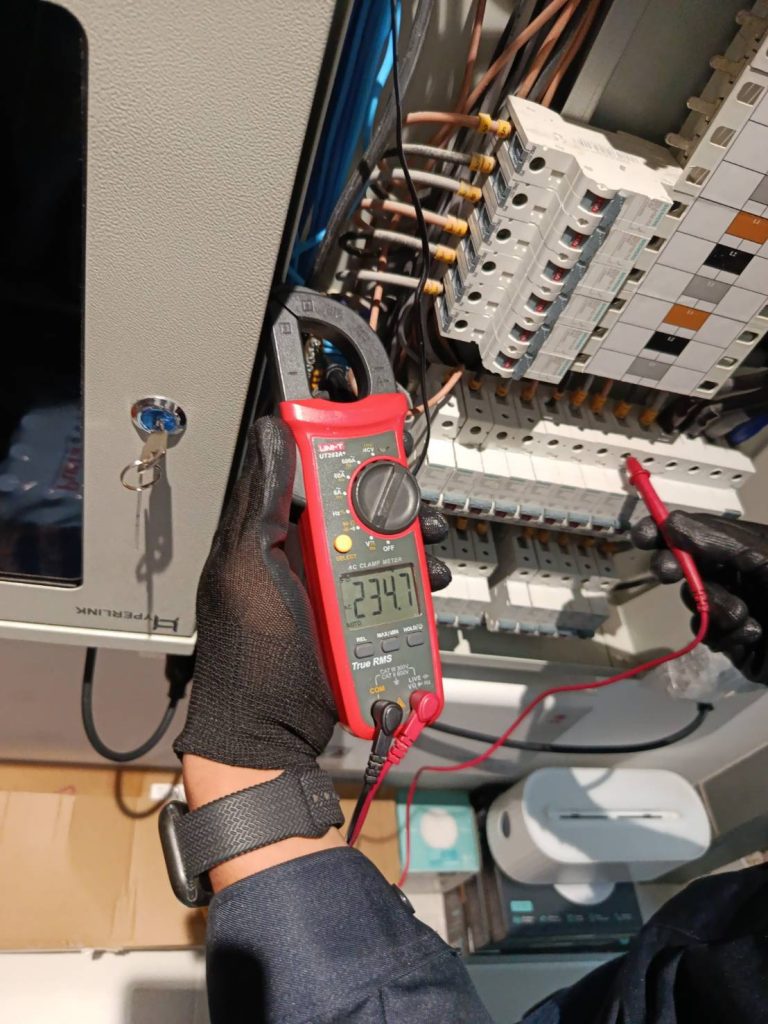 ตรวจเช็กตู้โหลดเซ็นเตอร์