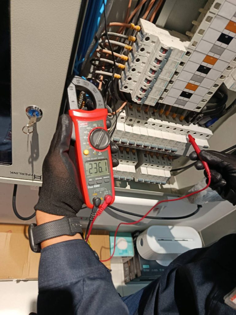 ตรวจเช็กตู้โหลดเซ็นเตอร์