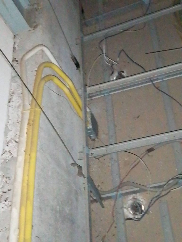 เดินสายไฟ