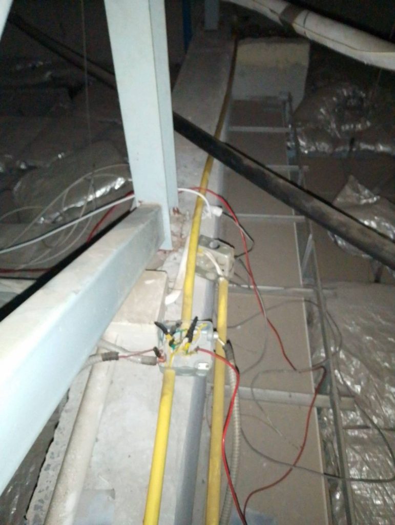 เดินสายไฟ