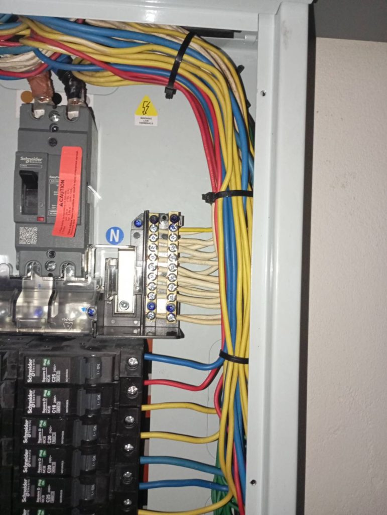 ตู้โหลดเซ็นเตอร์