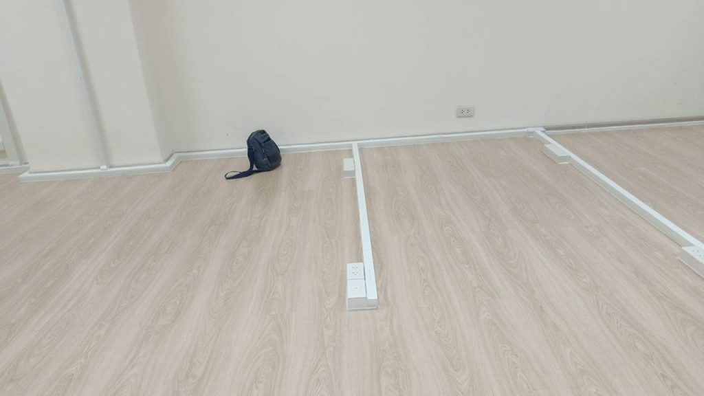 ติดตั้งปลั๊กไฟ