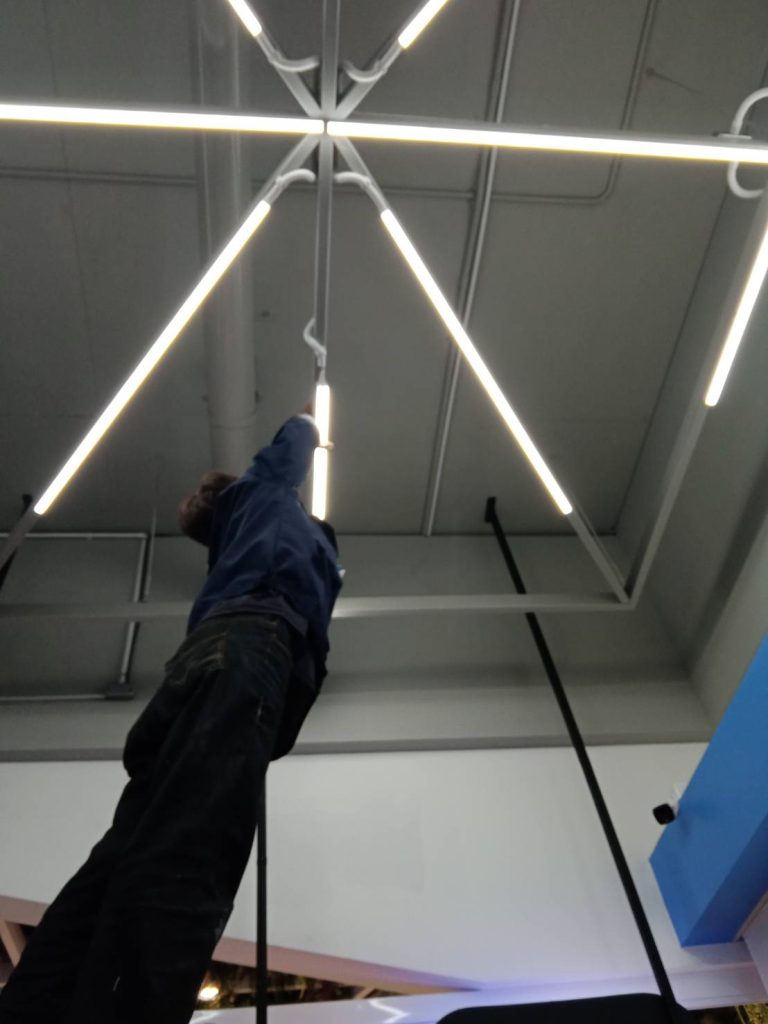 งานติดตั้งไฟแสงสว่าง