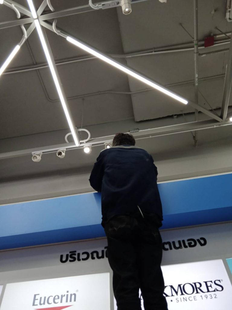 งานติดตั้งไฟแสงสว่าง