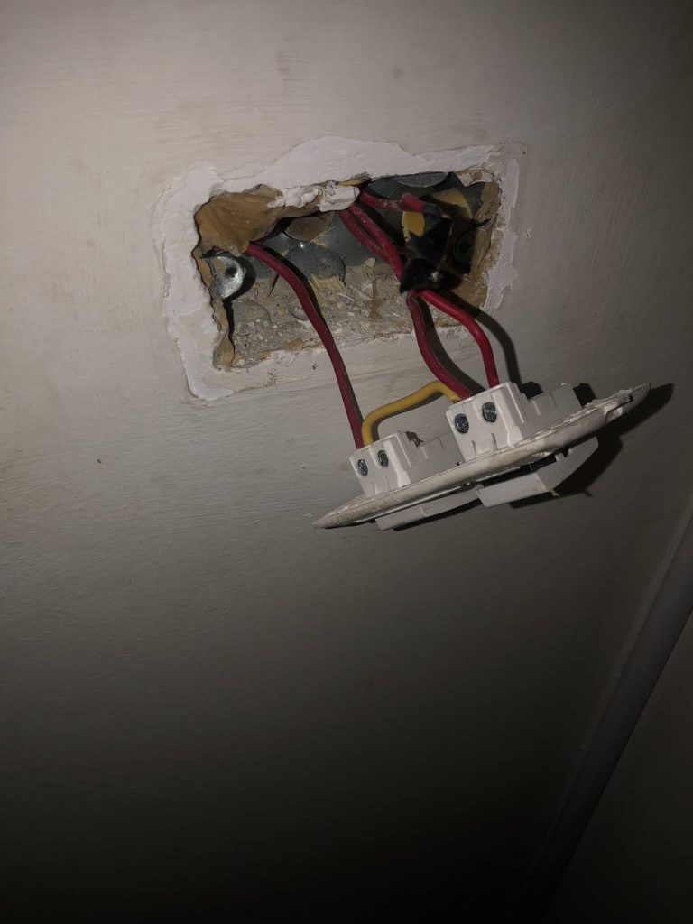 ตรวจเช็กสายไฟ