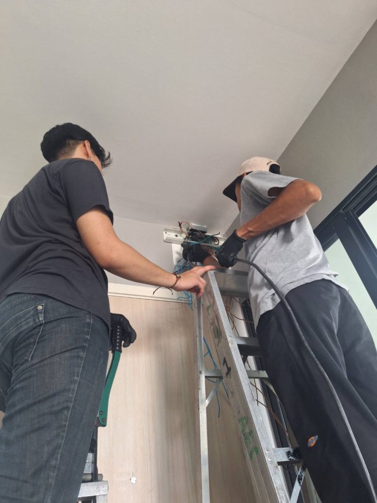 เดินสายไฟเข้าตู้คอนซูมเมอร์