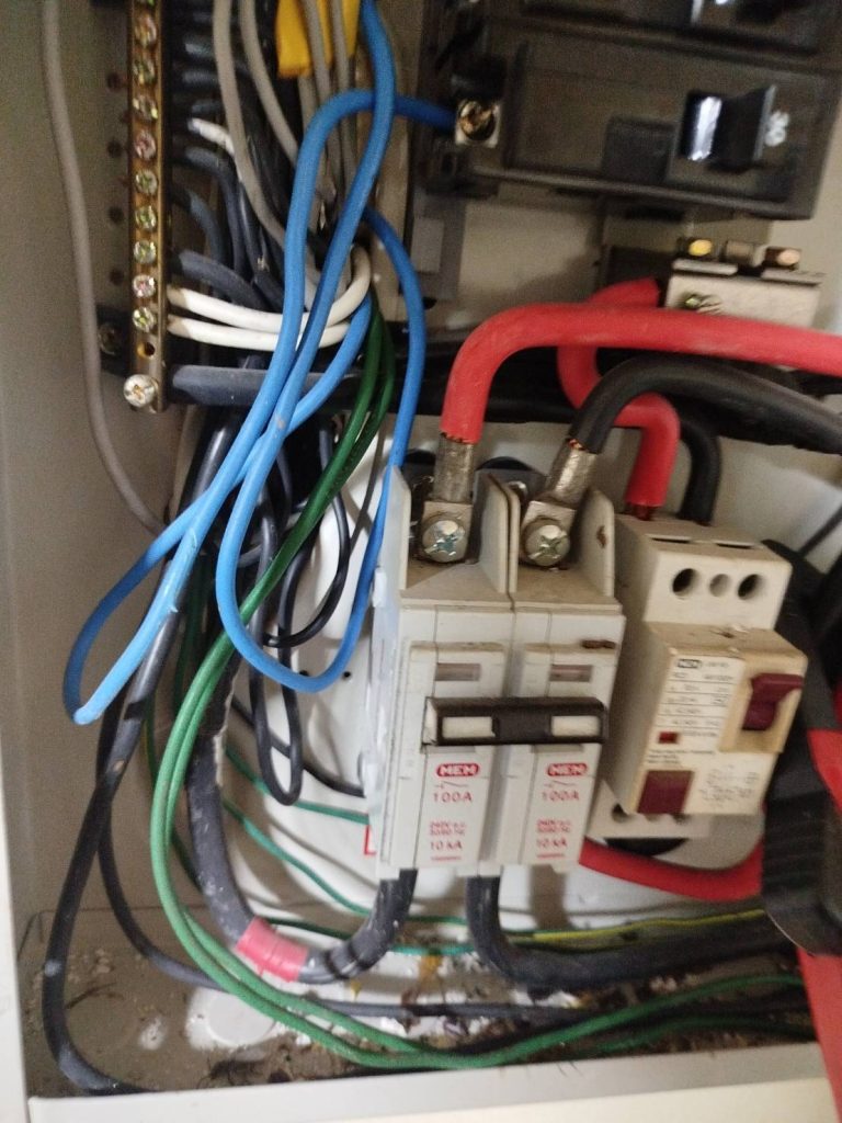 วัดไฟเมนเบรกเกอร์