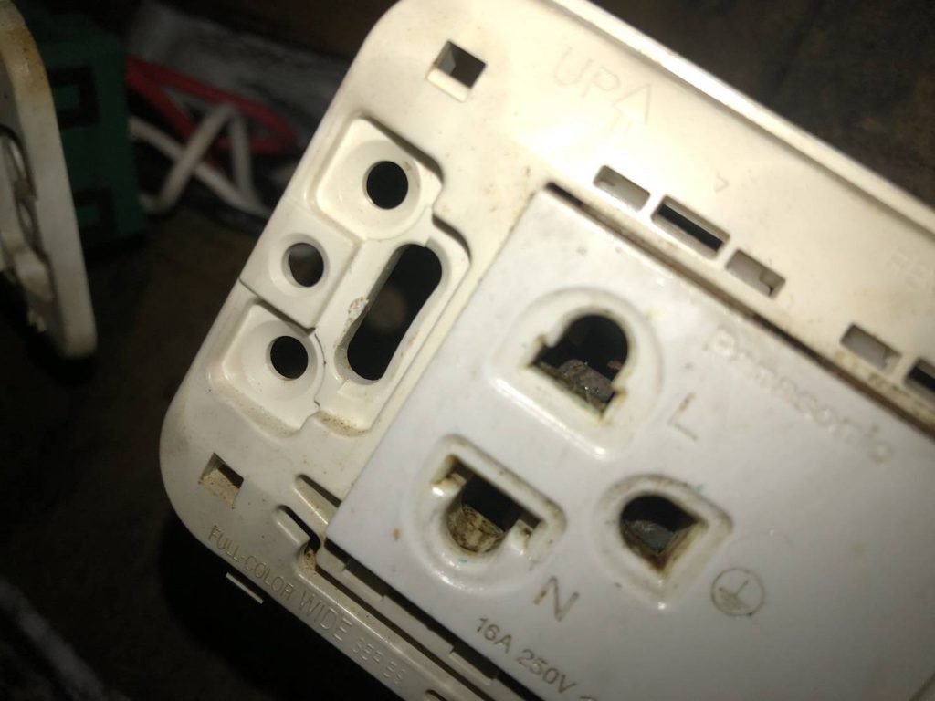 ปลั๊กไฟ