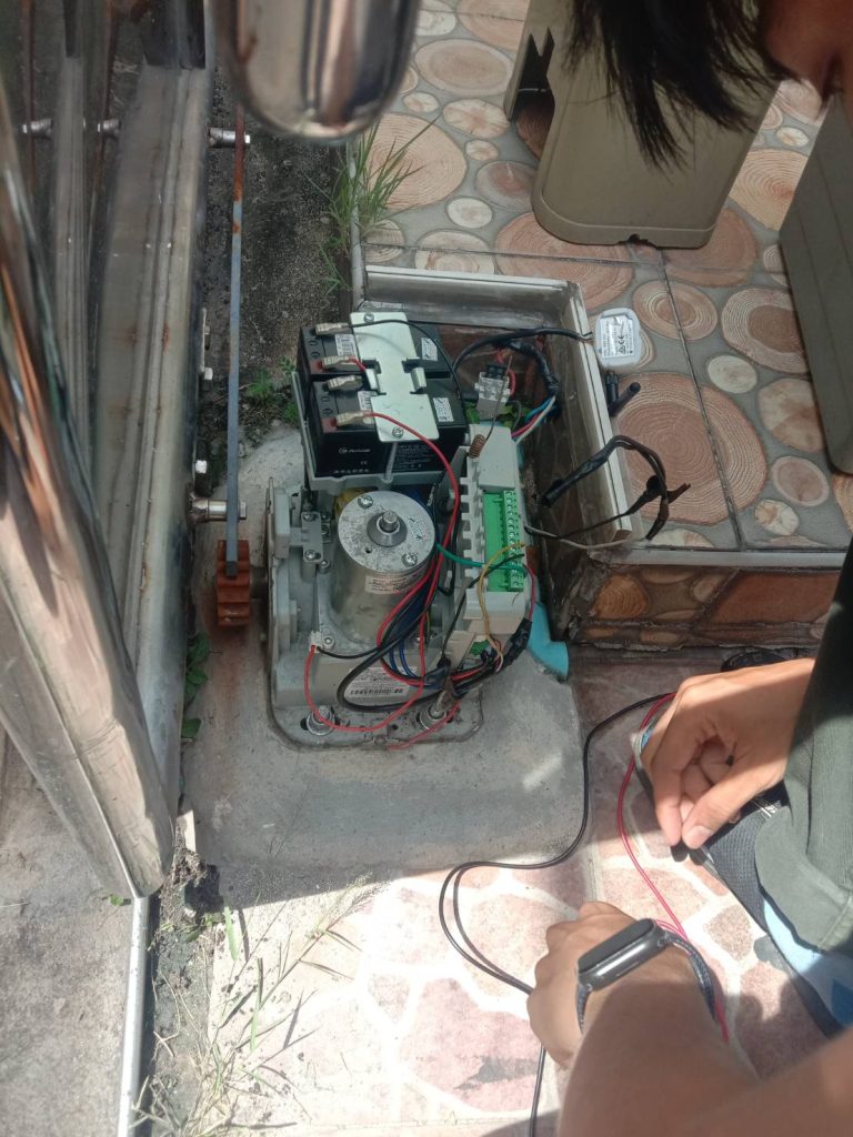 ติดตั้งมอเตอร์ประตูรีโมท