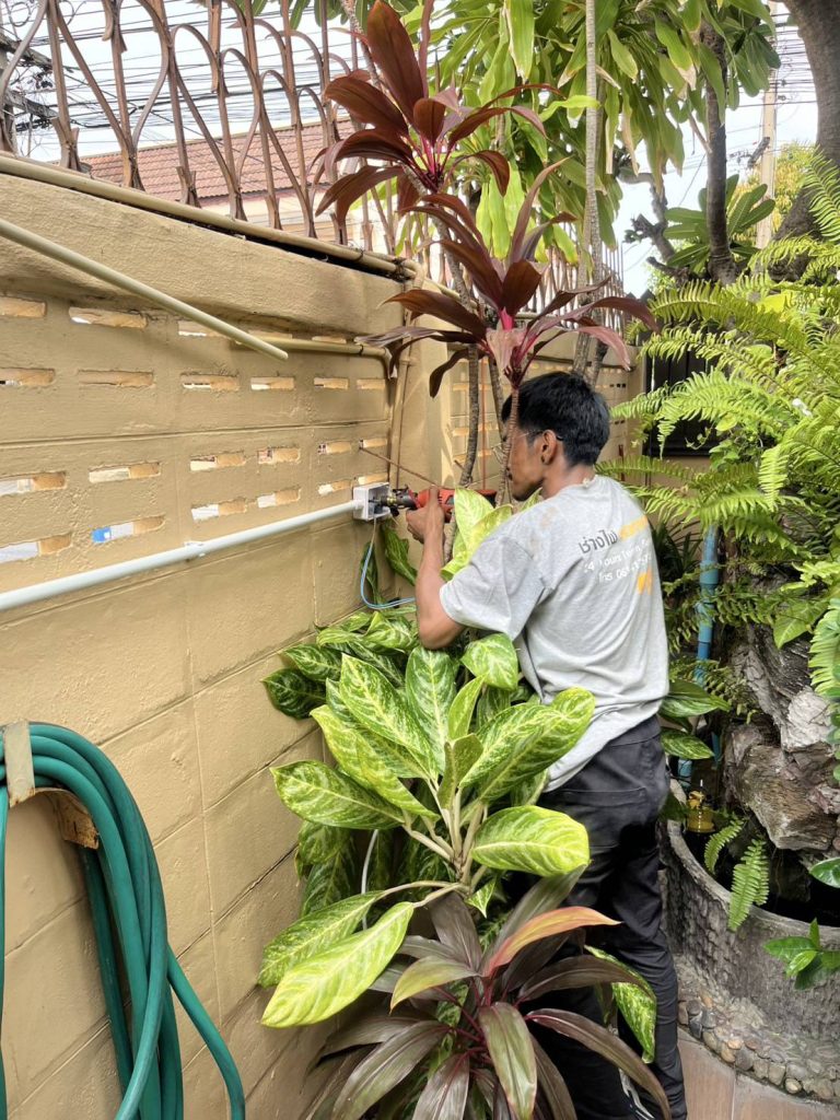 ช่างทำการติดตั้ง