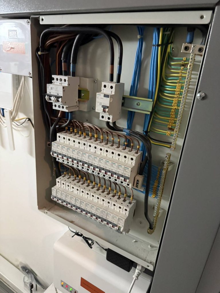 ตู้โหลดเซ็นเตอร์