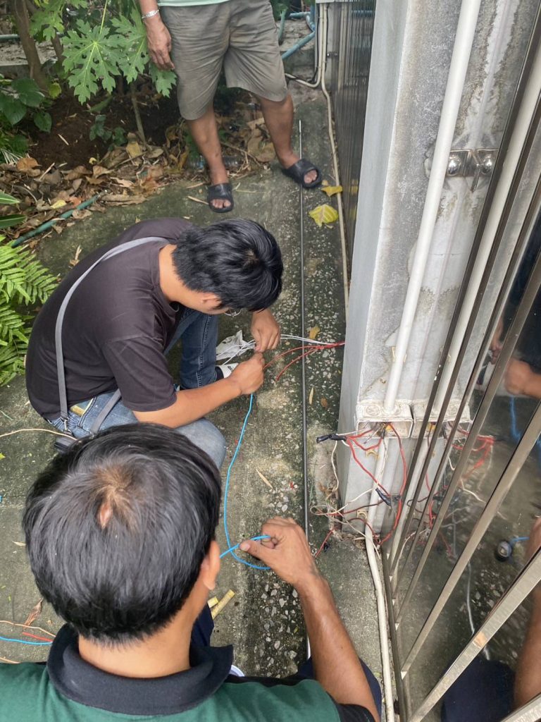 รื้อซ่อมมอเตอร์ประตูรีโมท