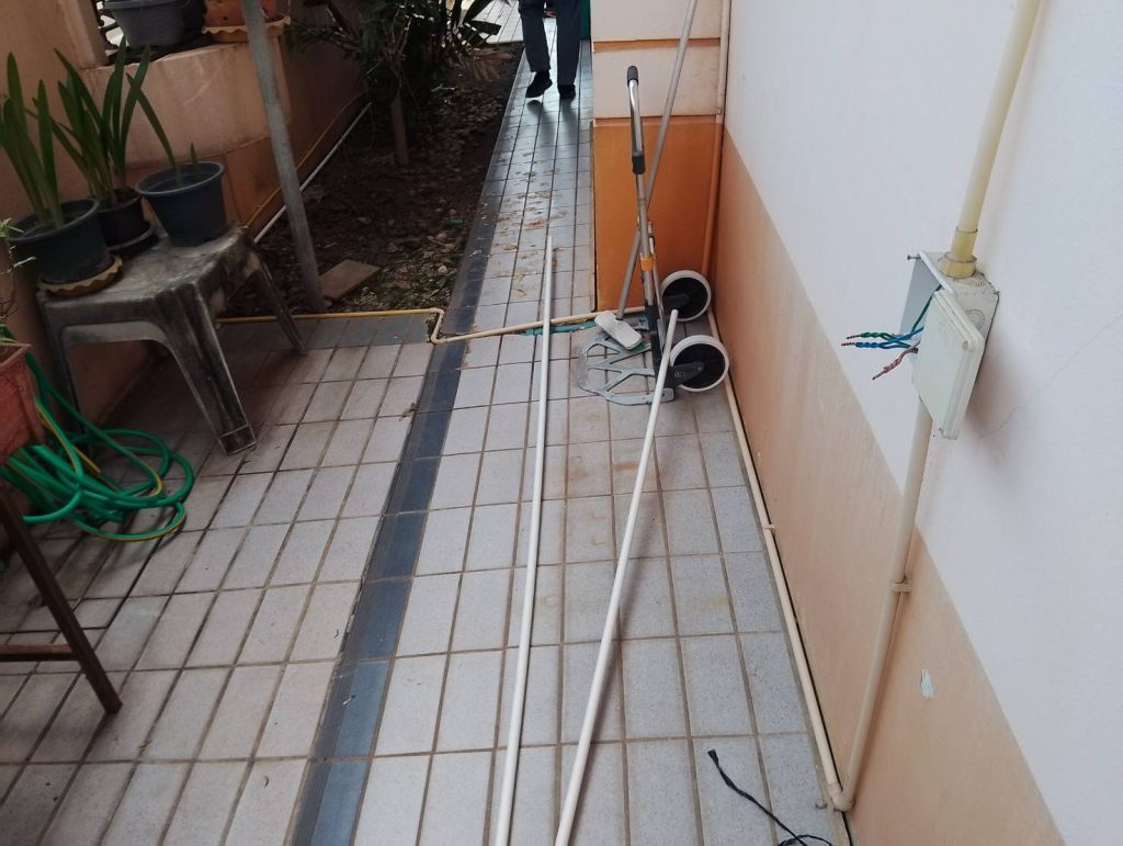 เตรียมเดินท่อร้อยสายไฟ